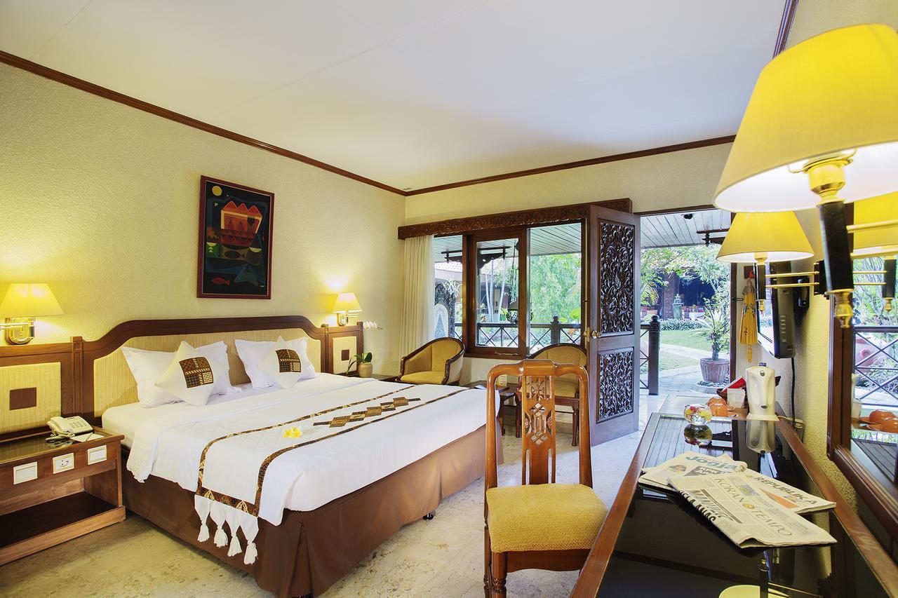 Puri Artha Hotel Pakualaman Exterior foto